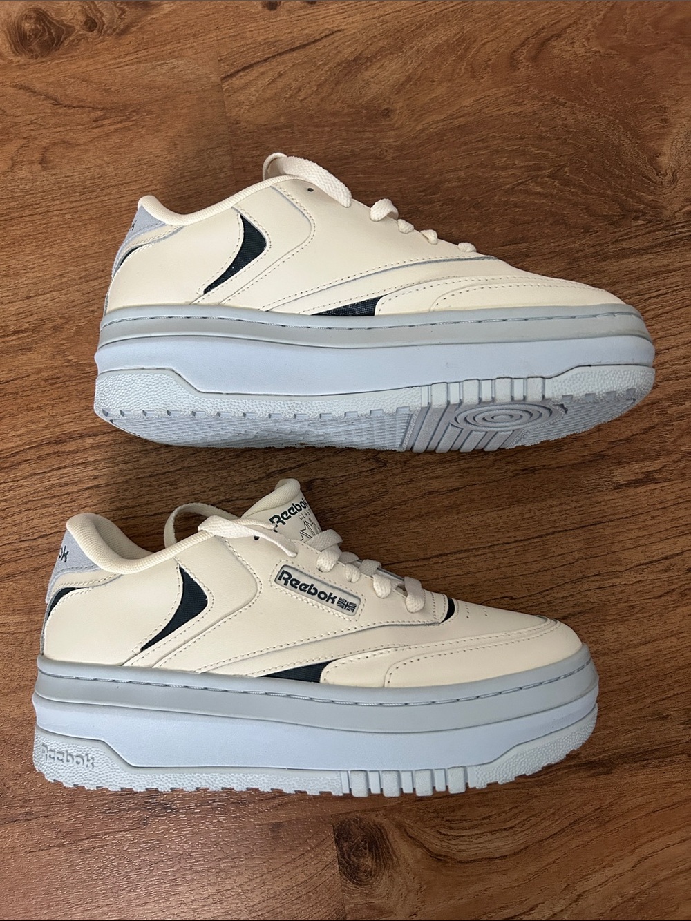 Reebok Women's Cream Sneakers with Navy Trim